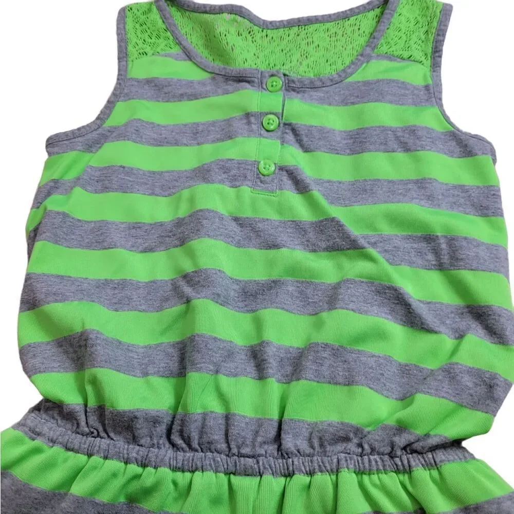 Children's Place stripped romper L10/12